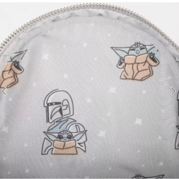 🆕 LOUNGEFLY 2024 Mandalorian Grogu Mini Backpack Glow in The Dark - Picture 8 of 10